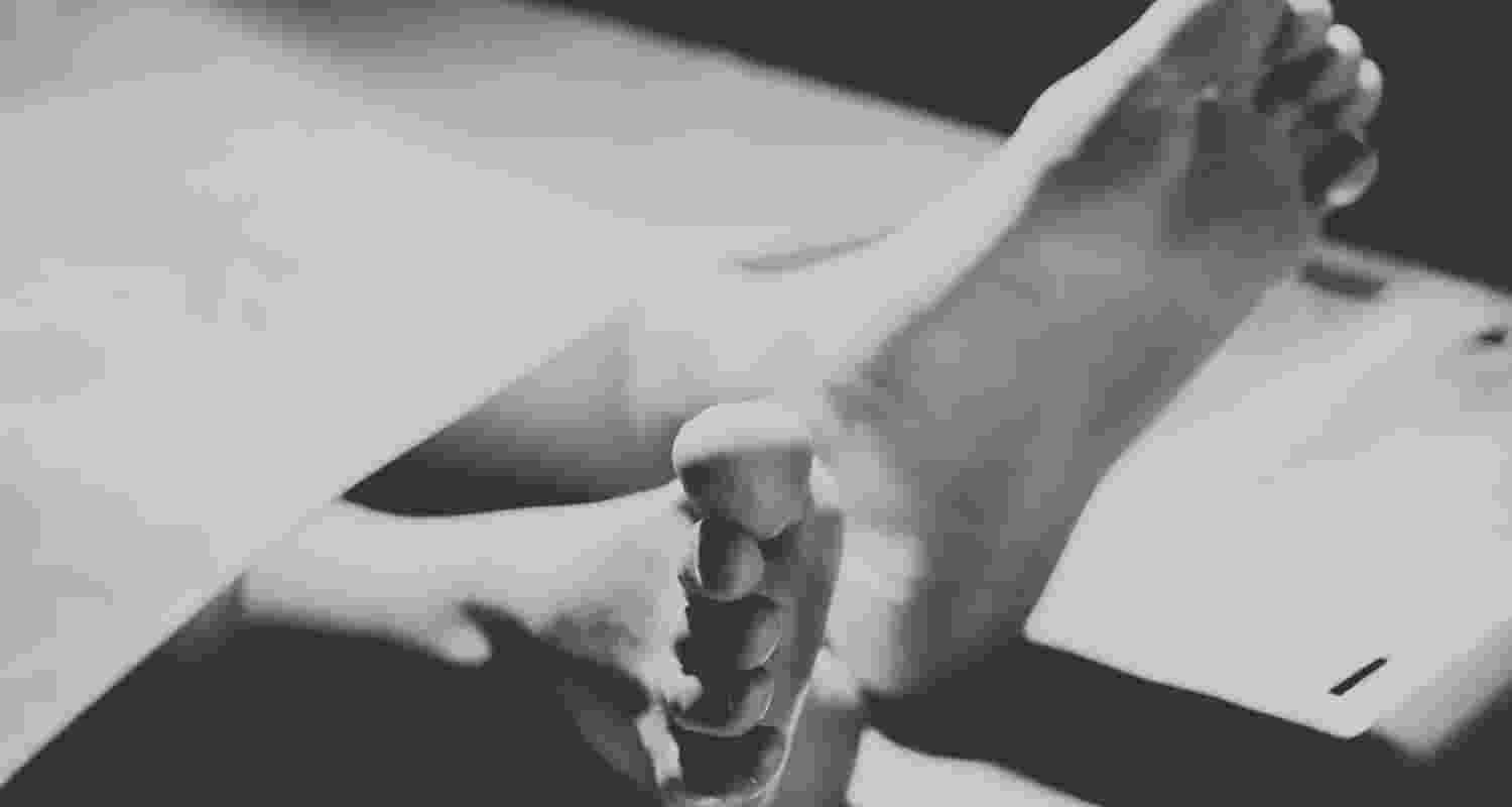 PRD Jawan dies after auto hits his e-rickshaw in Maudaha