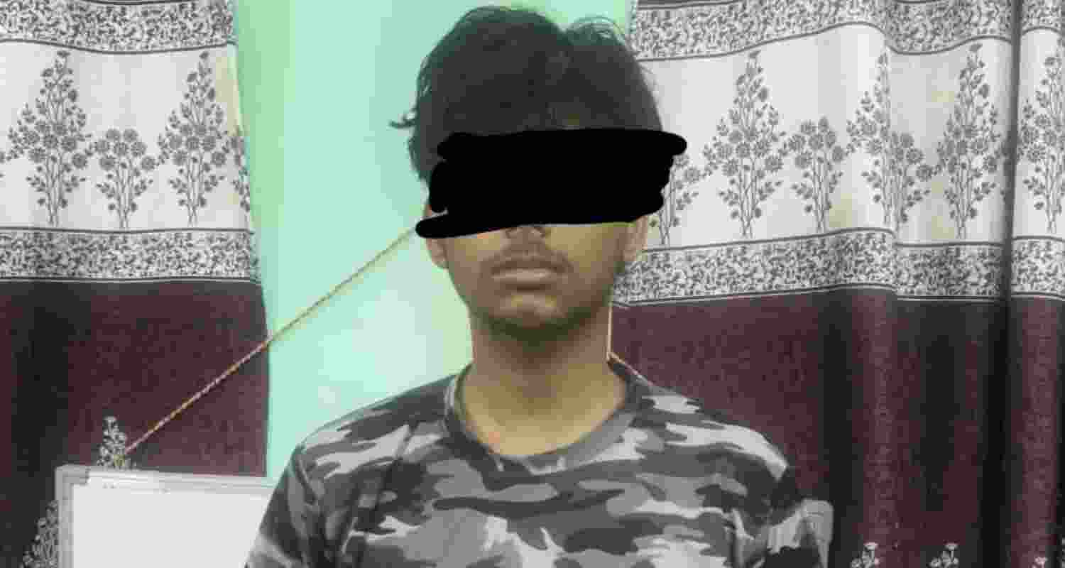 The accused, a Class XI student of the same school, was caught on Saturday afternoon at Howrah station while attempting to flee.