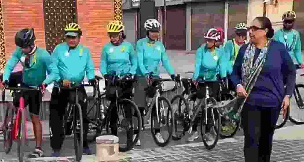 Cyclists from Bengaluru prepare to commence their 3,600-km oral health awareness ride from Srinagar’s iconic Ghanta Ghar.