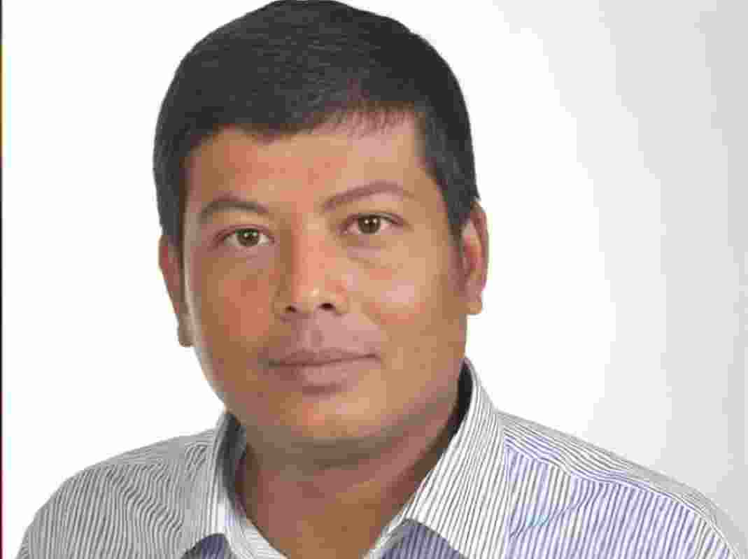 Another leader, Abu Sufian Masud, General Secretary of the Karwan Bazar Van Association, was injured in the shooting, media reports stated