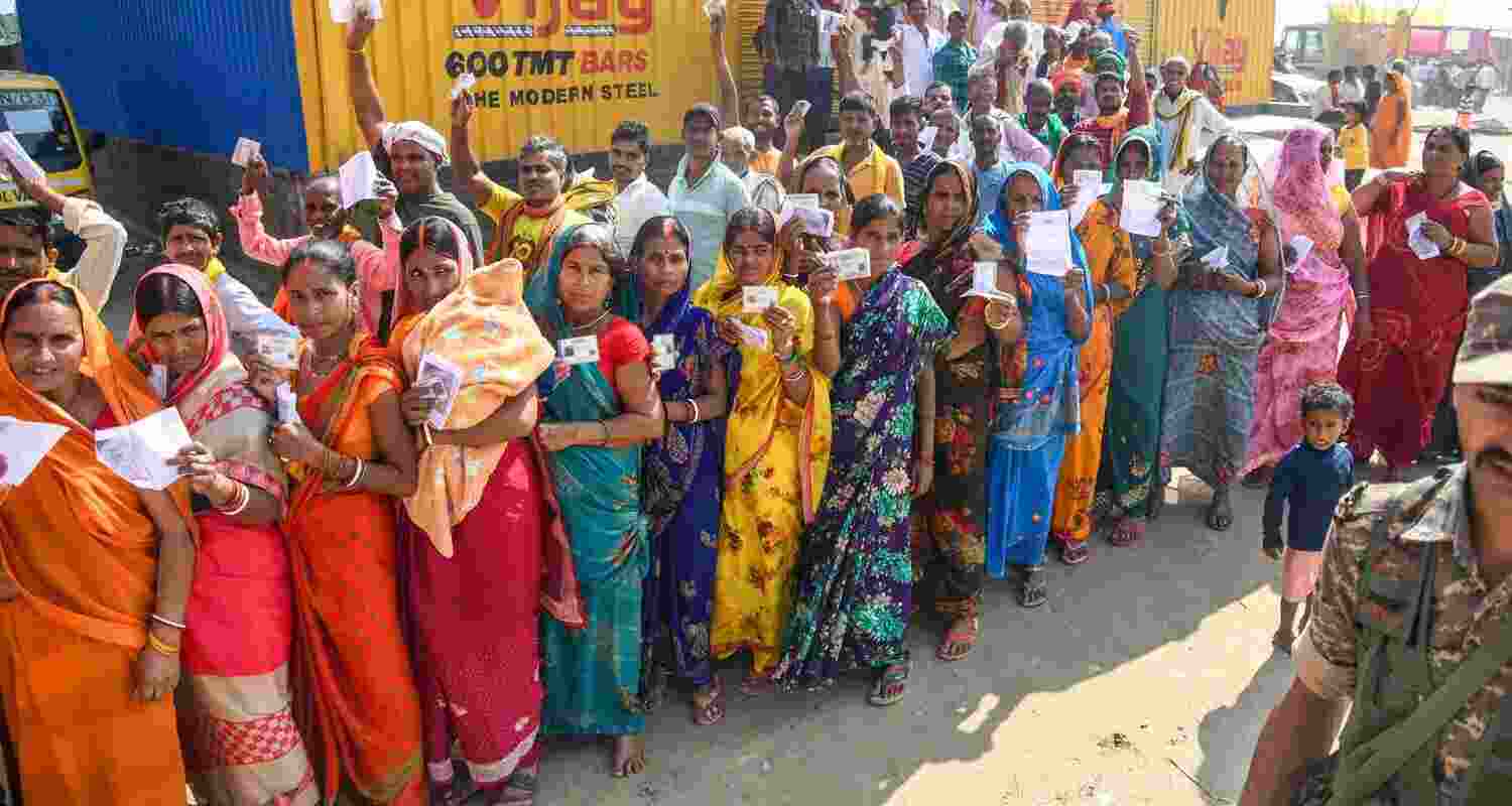 Meanwhile, Prime Minister Narendra Modi is to address public meetings in Sitamarhi and Bettiah districts of Bihar on November 8, with campaigning for the second phase of elections kicking off in full gear
