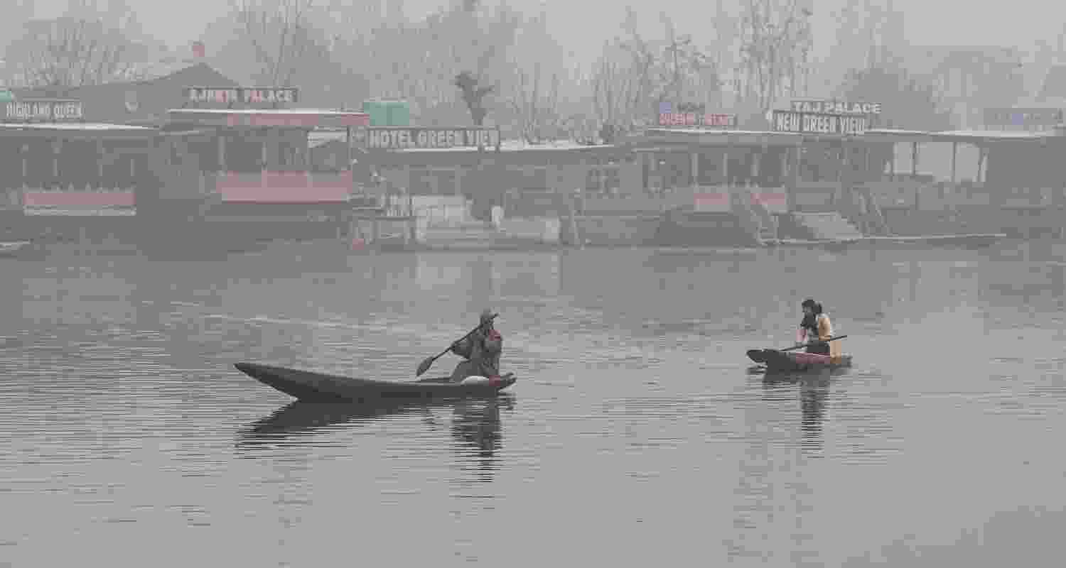 In central Kashmir, temperature fell several degrees in Budgam and Ganderbal, recording a sharp decline in recent weeks