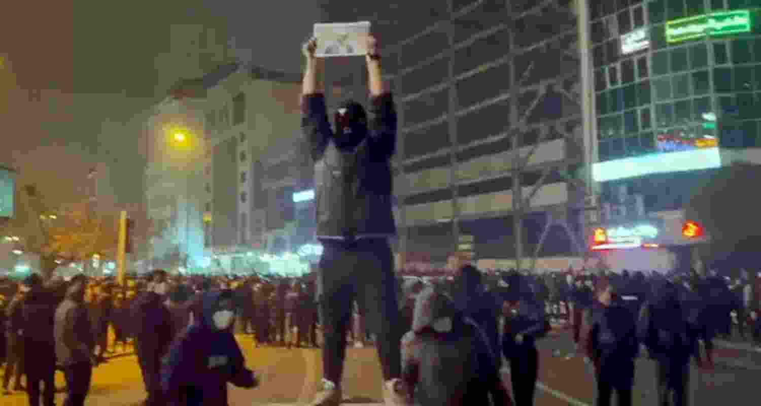 Anti-government chants filled the air in the streets of Iran on Saturday night as the movement gained traction, with people now asking for theocracy to be ousted in the country that has been battling hyper-inflation and falling value of the currency, especially due to US sanctions
