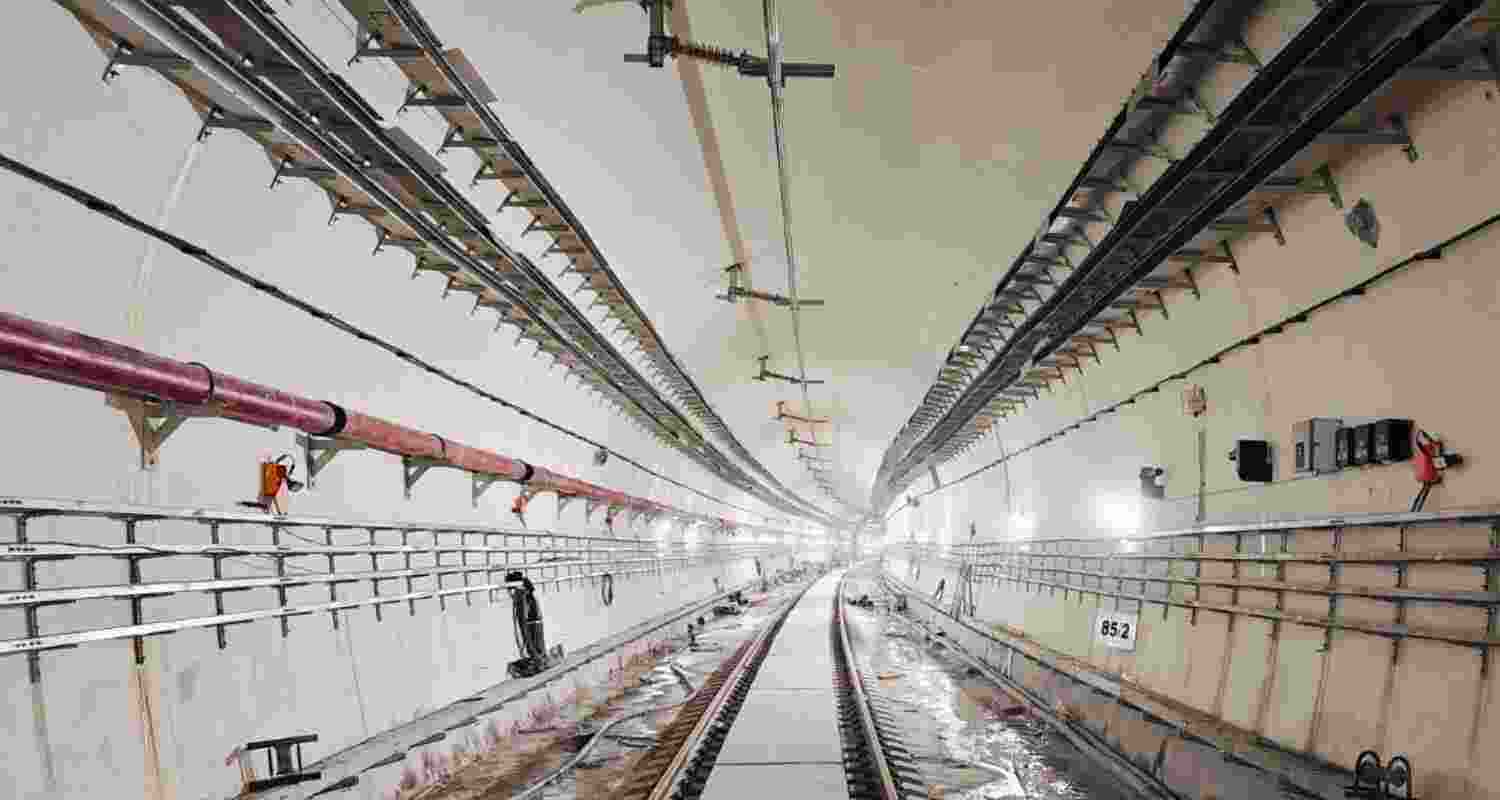 Northern Railways completes final track work on the Udhampur-Srinagar-Baramulla Rail Link. 