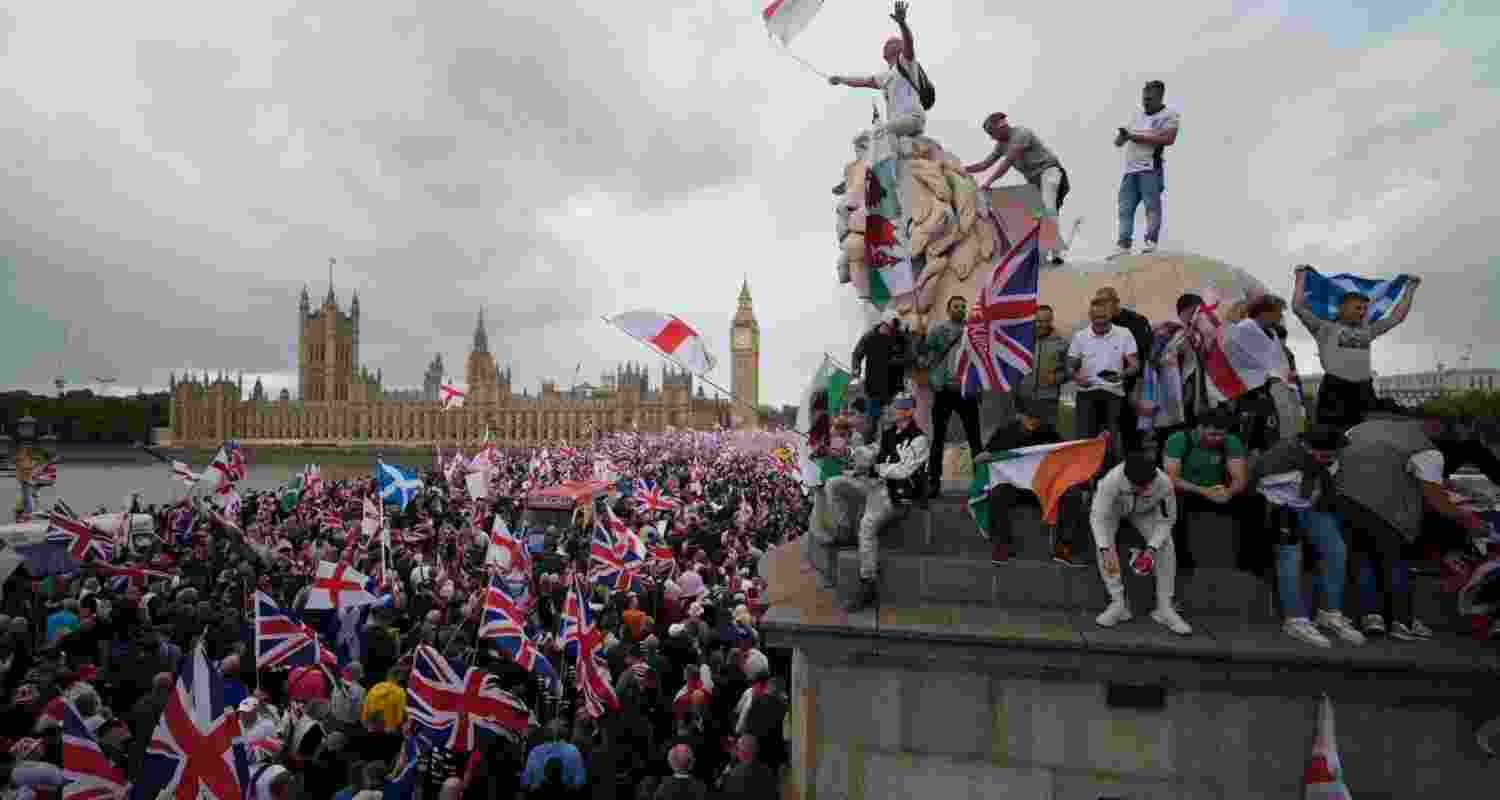 The Metropolitan Police had to intervene multiple times throughout the day to prevent clashes. 
