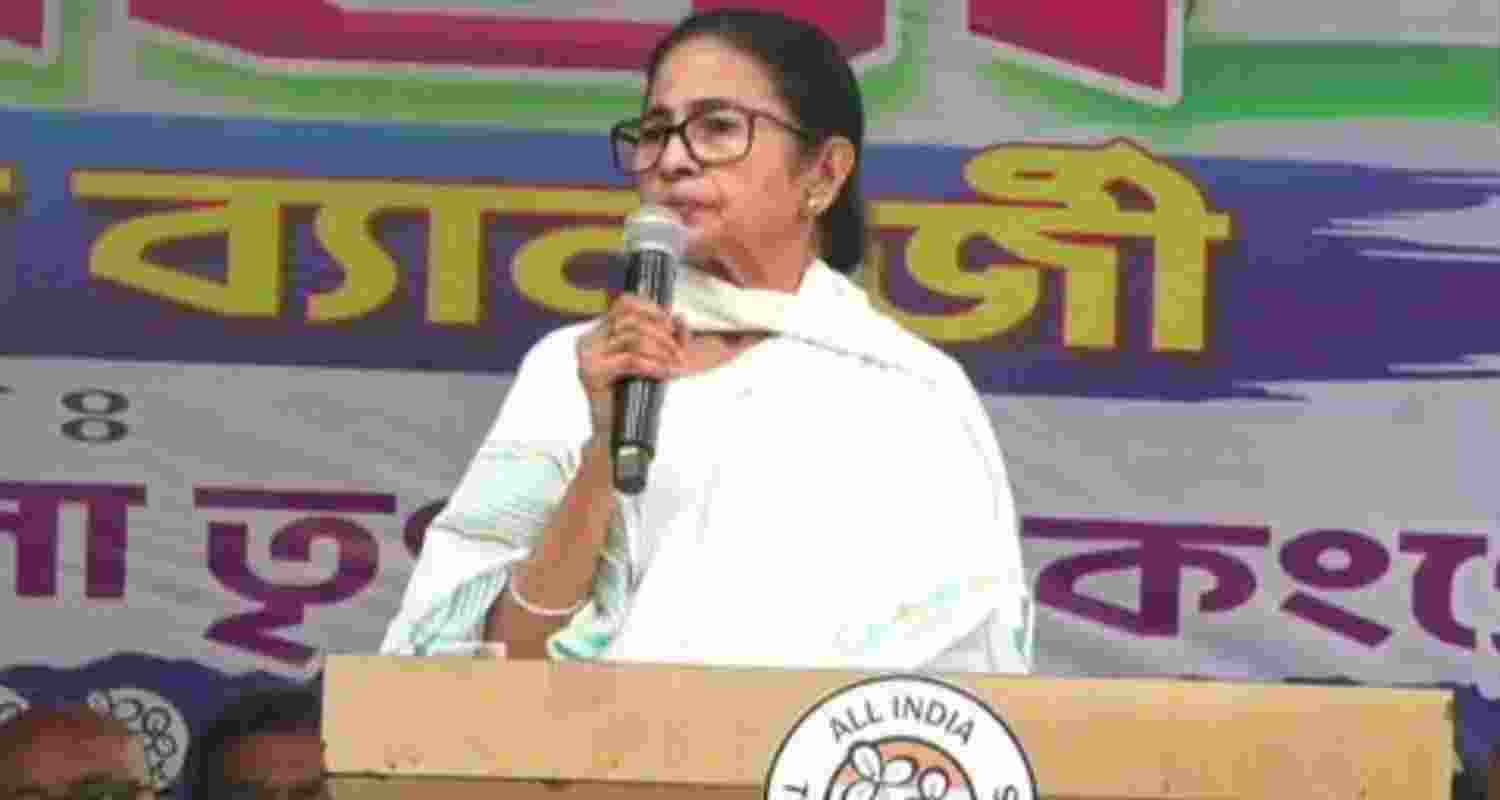 Addressing the Matua community at the rally, the Chief Minister Mamata Banerjee reassured that the Election Commission (EC) lacked the authority to delete a single name and urged them not to be "scared".