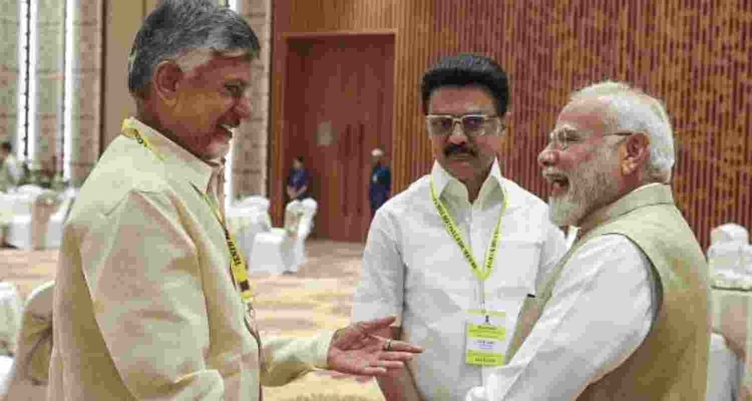 PM Modi praises Andhra CM at Niti Aayog meet 