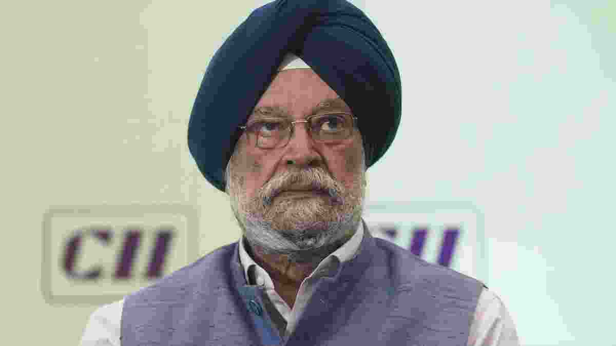 More oil from US, Canada to ease market volatility, says Minister Puri