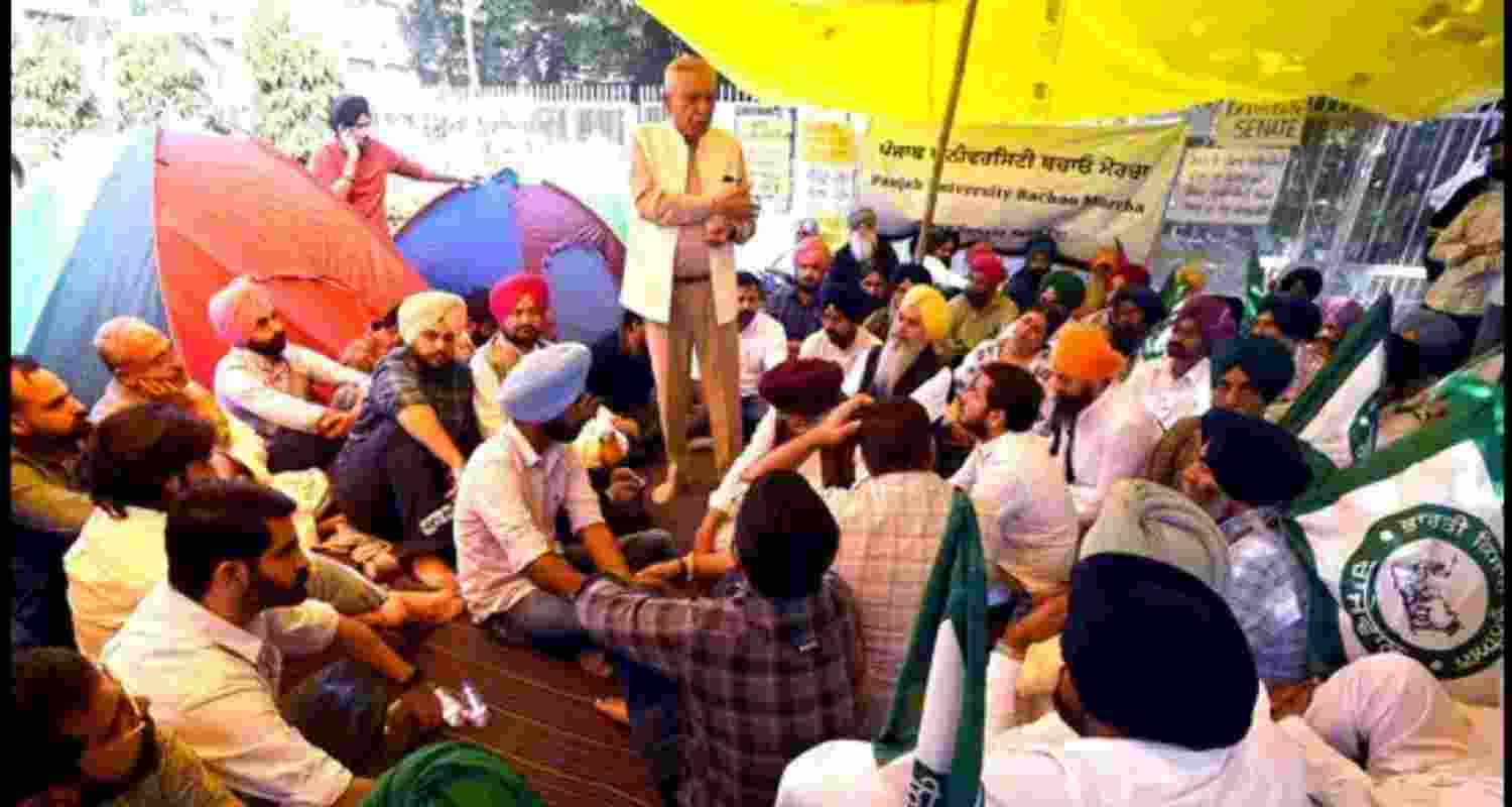 UT police using canes to disallow entry to the Panjab University campus in Chandigarh on Monday.