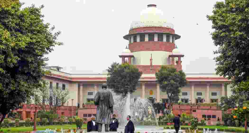 The Supreme court had earlier issued notices to the Centre, the Manipur government, and others on January 3, 2022, based on a petition by the organisation Amra Bangalee.