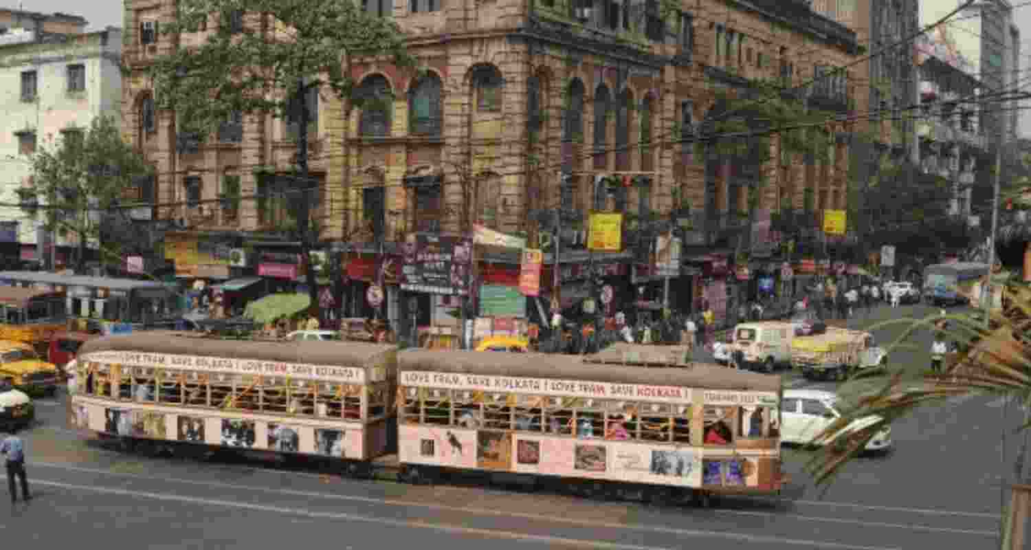 Bengal govt to discontinue tram service in Kolkata barring one stretch
