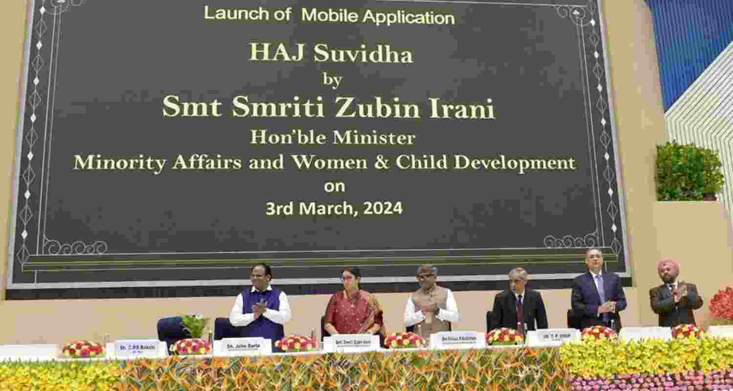 Minority Affairs and Women & Child Development Minister Smriti Irani while the Launch of the Haj Suvidha App. Image X.