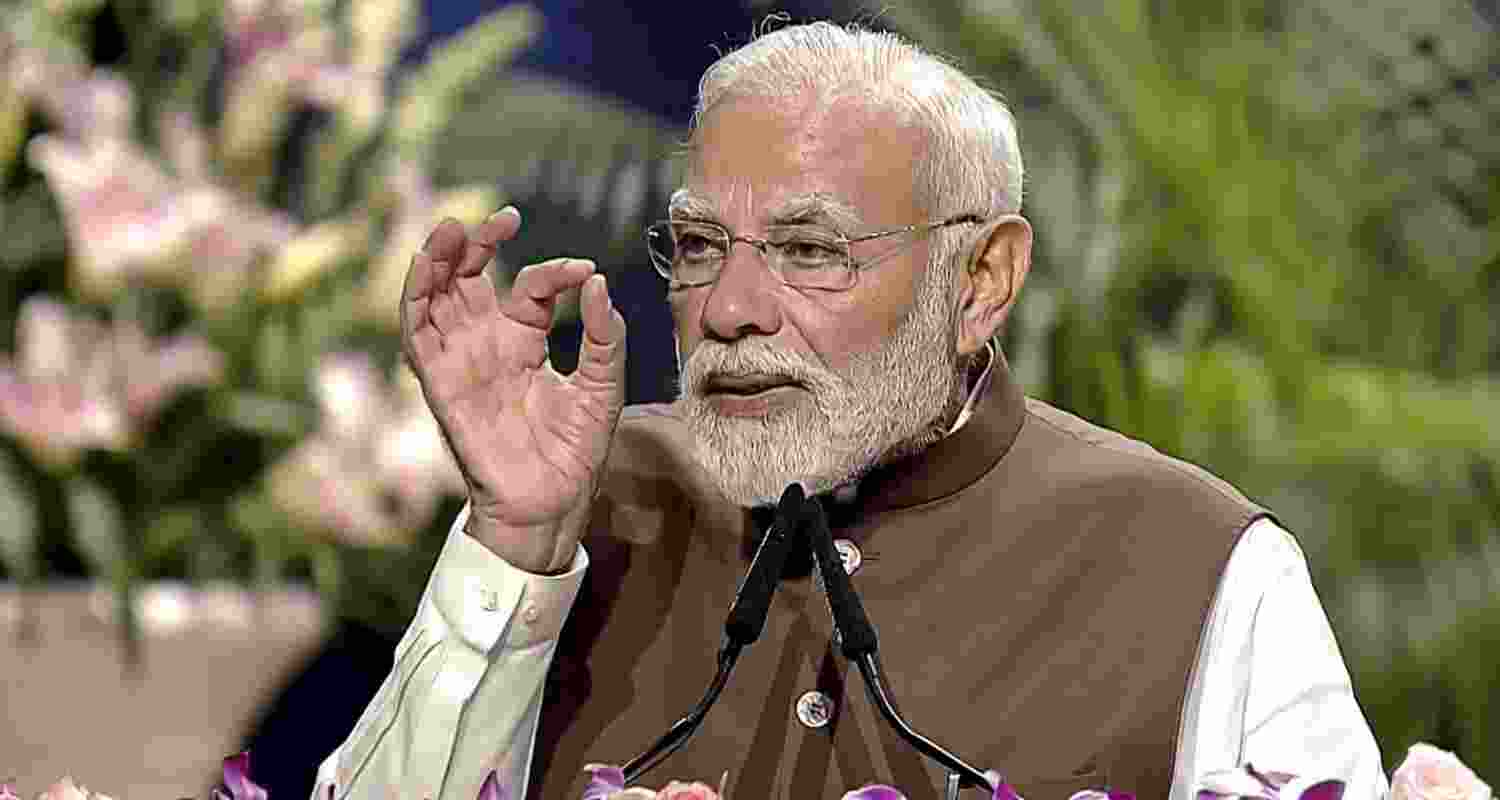 PM introduces Dhan Dhaanya Krishi Yojana in Delhi.