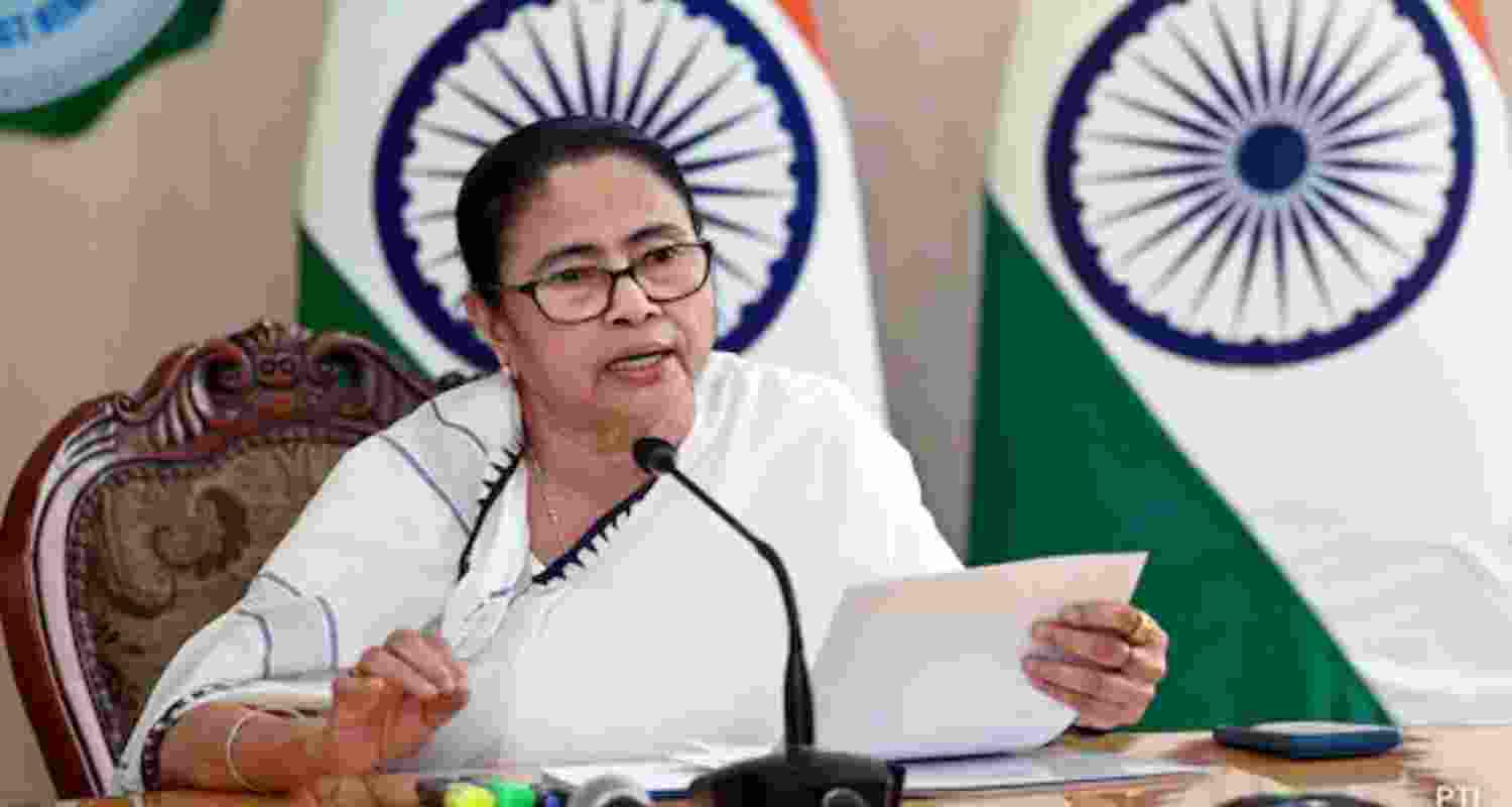 WB govt offers aid to ousted Group C, D staff