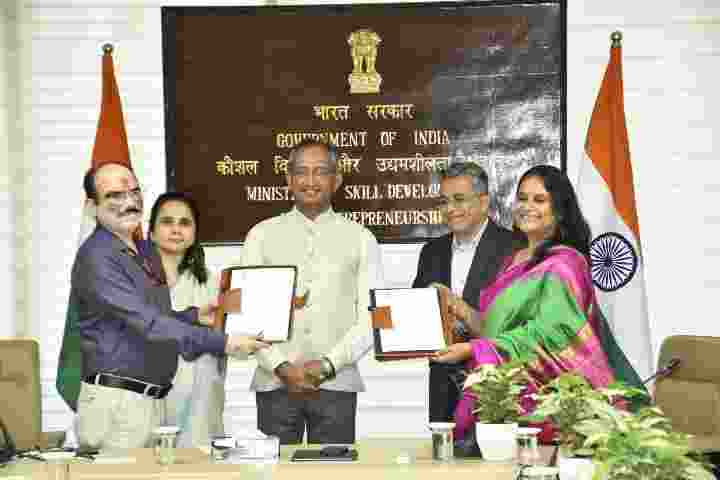 Drone Didi Yojna: Mahindra & MSDE launch pilot projects to skill 500 women as drone pilots 