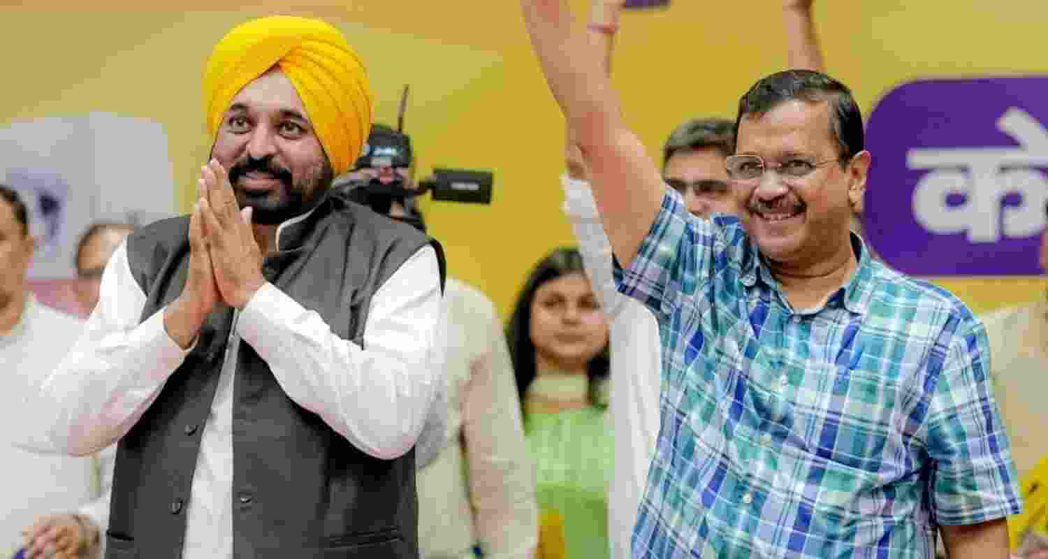 Kejriwal to meet Punjab CM Mann, AAP MLAs after Delhi setback