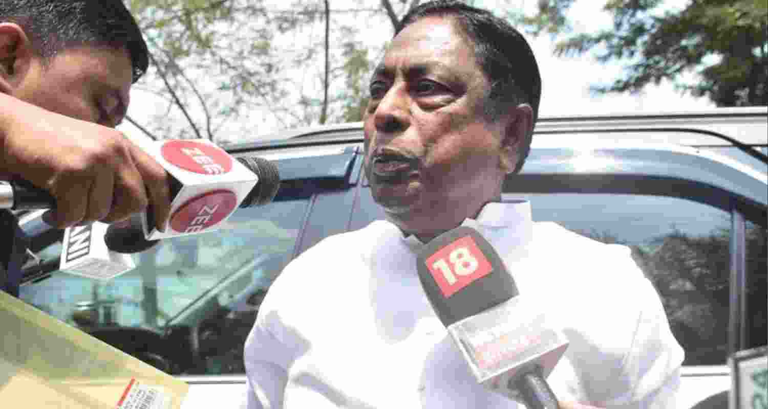 Jharkhand Rural Development Minister Alamgir Alam speaks to media persons upon his arrival at ED's Zonal office in Ranchi on Tuesday. 