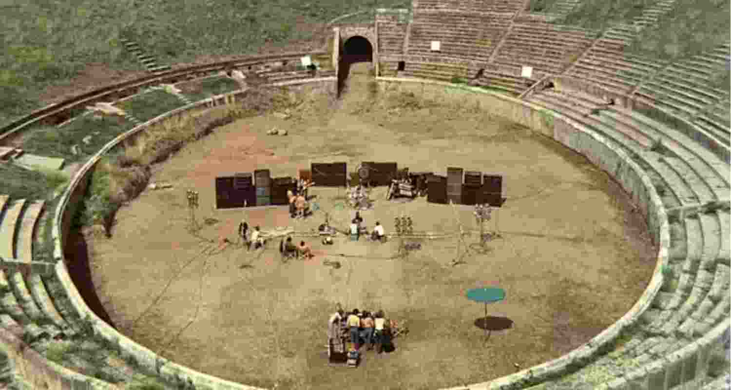 Music and archeology rock: Pink Floyd at Pompeii certifies