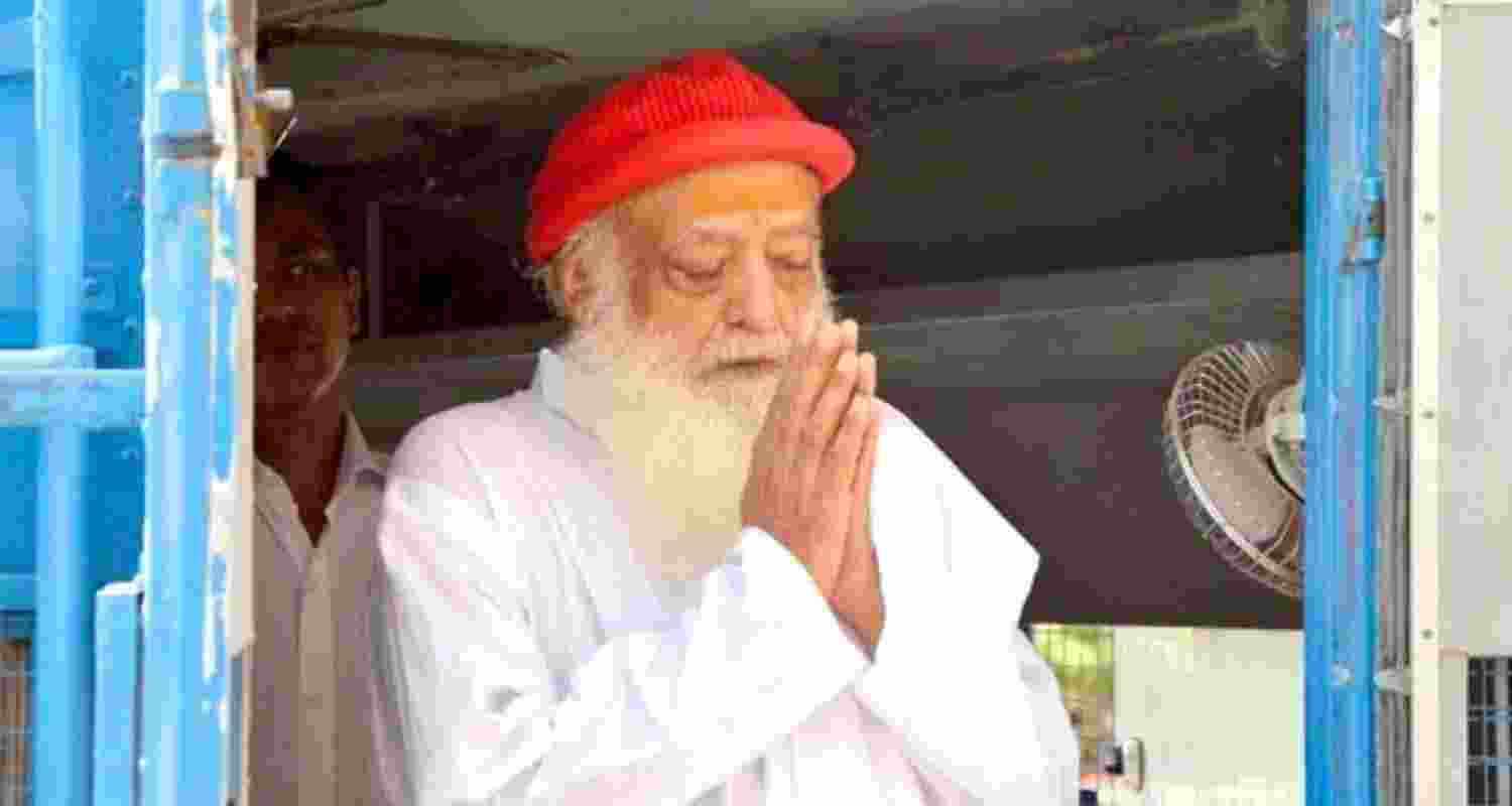 Gujarat HC extends Asaram's temporary bail in rape case till July 7