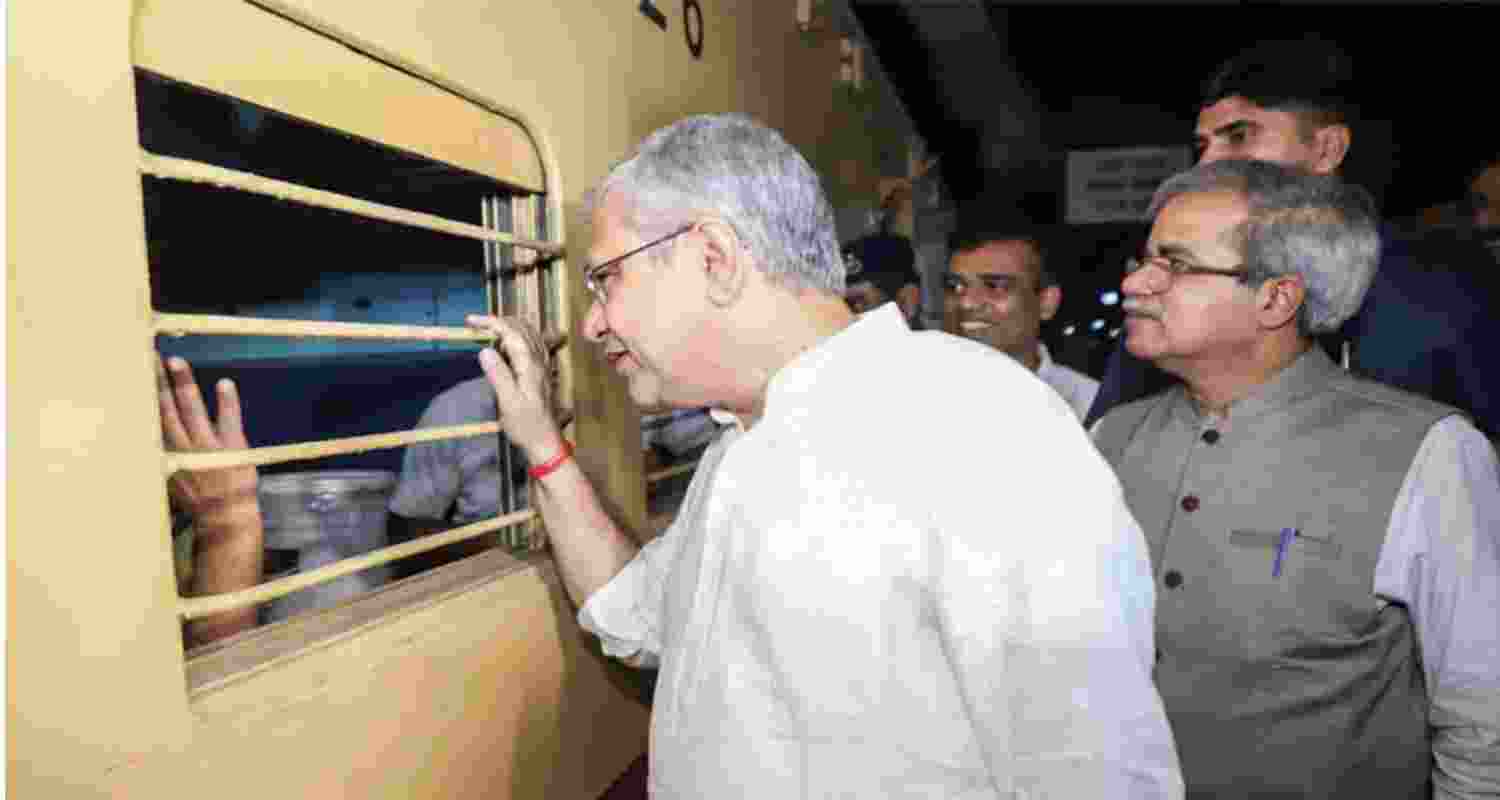 Union Minister Ashwini Vaishnaw reviews festive travel surge.