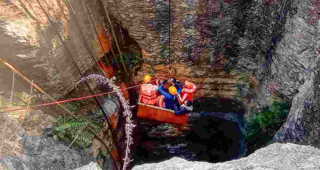 On 6th January, Monday morning, at least nine workers aged between 26 and 57 were trapped in a coal mine in 3 Kilo, Umrangso, in the hilly district of Dima Hasao. v