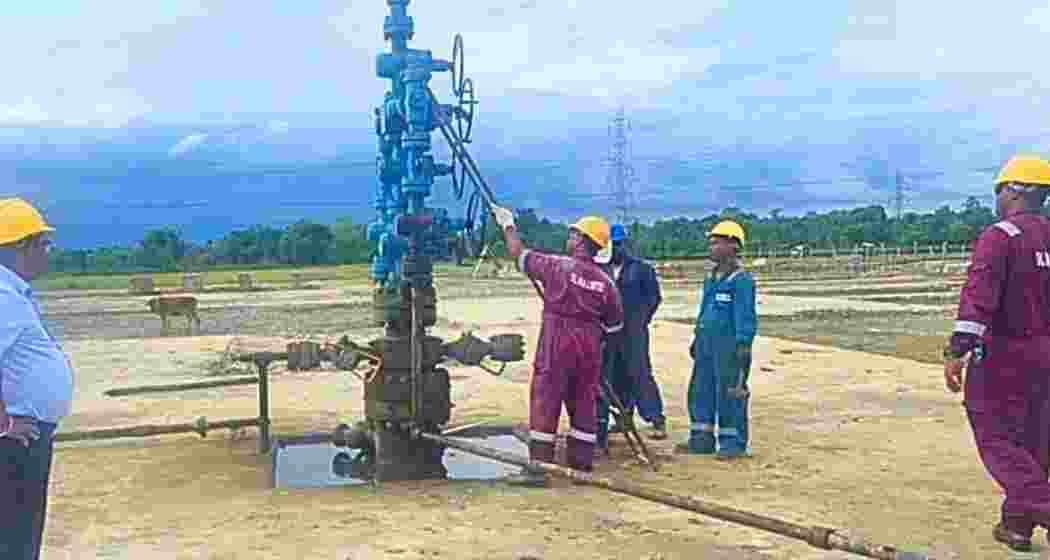 Oil exploration underway at the Namrup Borhat-1 well in Assam’s Dibrugarh district, where the state now holds a direct stake in production. (Image: X/Himanta Biswa Sarma) Oil exploration underway at the Namrup Borhat-1 well in Assam’s Dibrugarh district, where the state now holds a direct stake in production. (Image: X/Himanta Biswa Sarma)