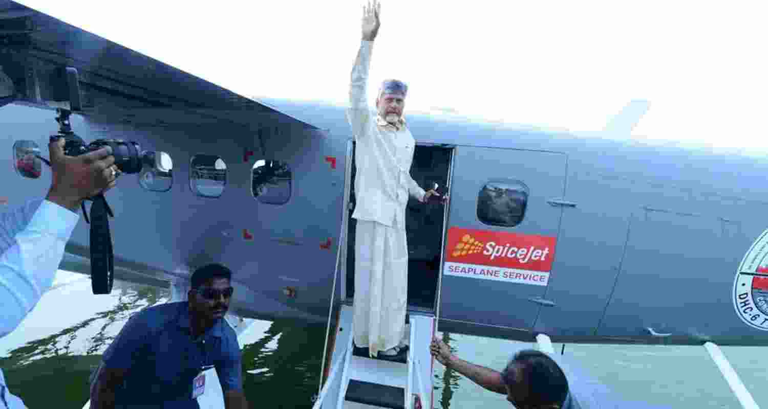 Naidu launches demo seaplane flight from Vijayawada to Srisailam
