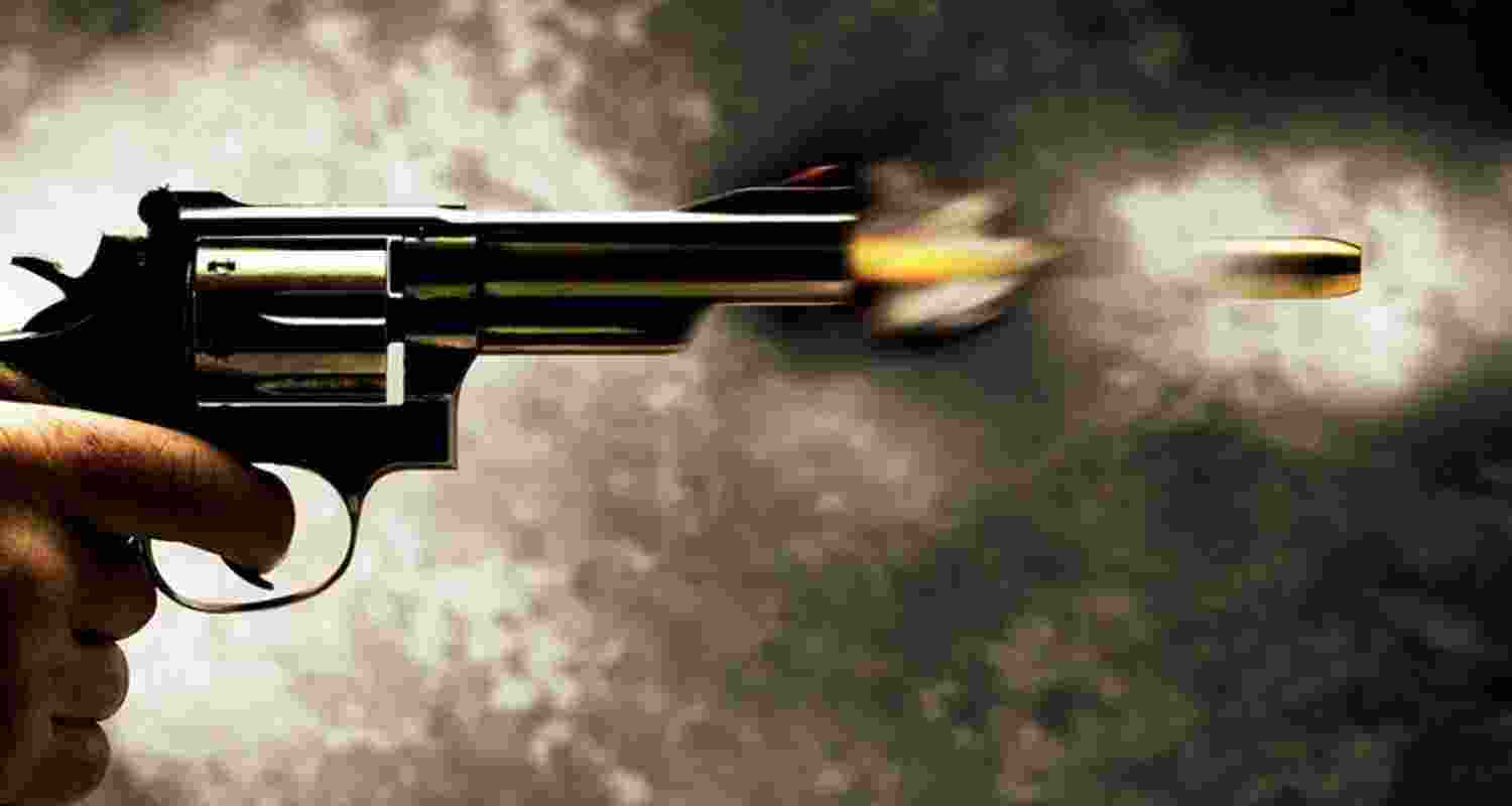 Gunmen storm Sultanganj civic office in Bhagalpur, kill EO Krishna Bhushan Kumar, injure chairman; probe on as Tejashwi Yadav slams law and order.