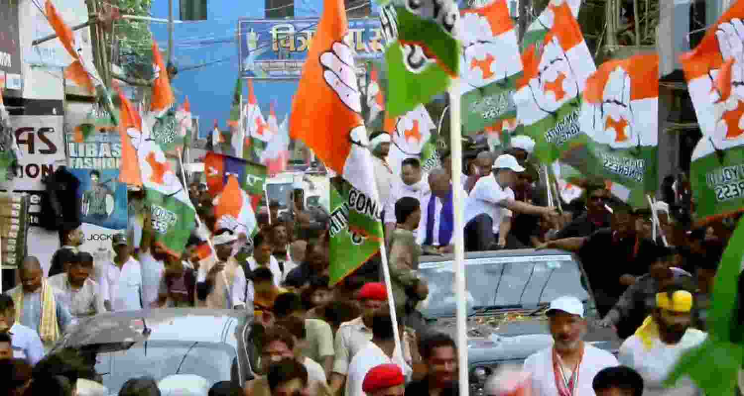 Rahul, Tejashwi lead second leg of 'Voter Adhikar Yatra' in Bihar