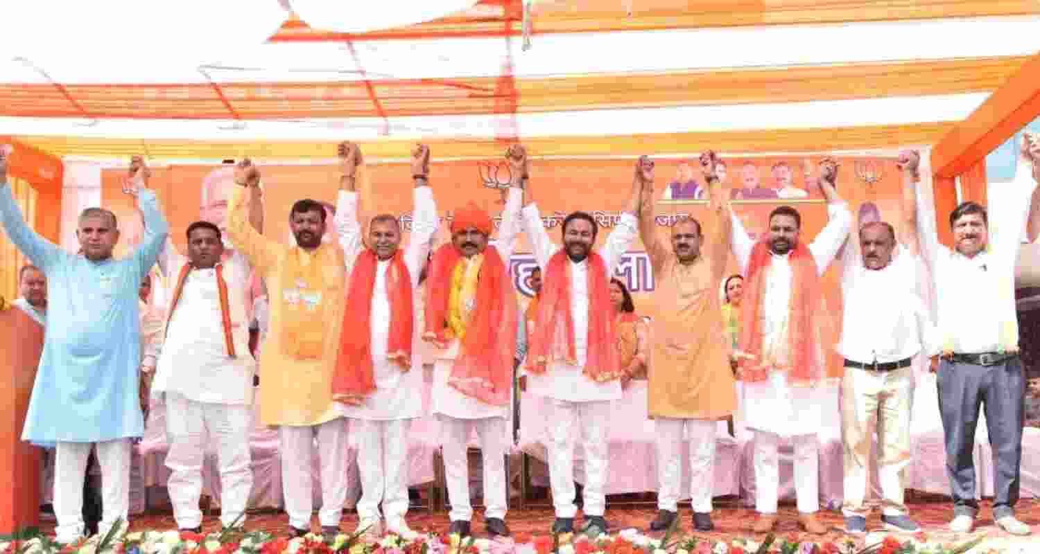 BJP leaders in J&K. Image via @BJP4JnK on X.