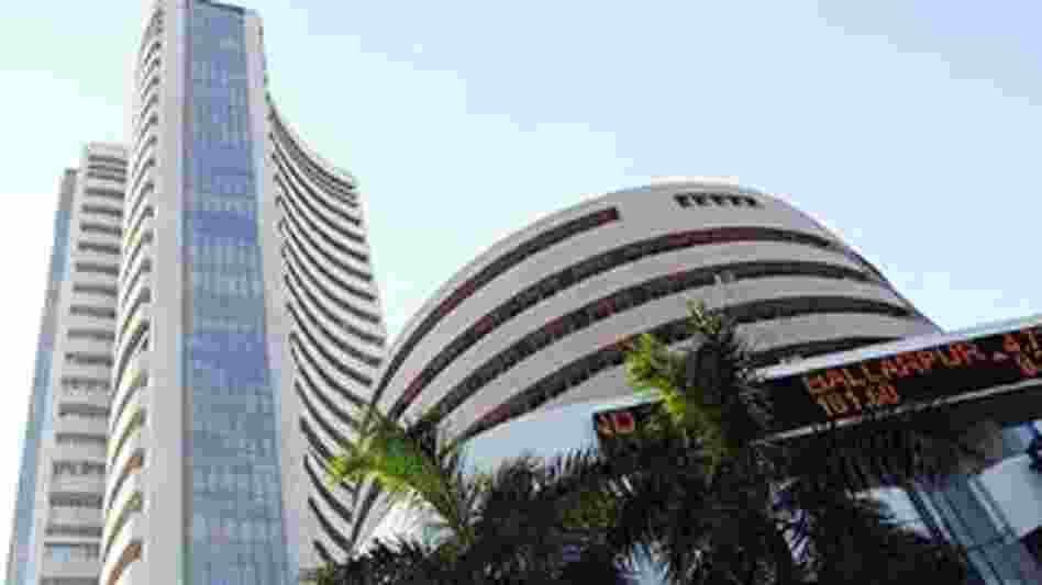 Sensex gains 809 points ahead of RBI policy review