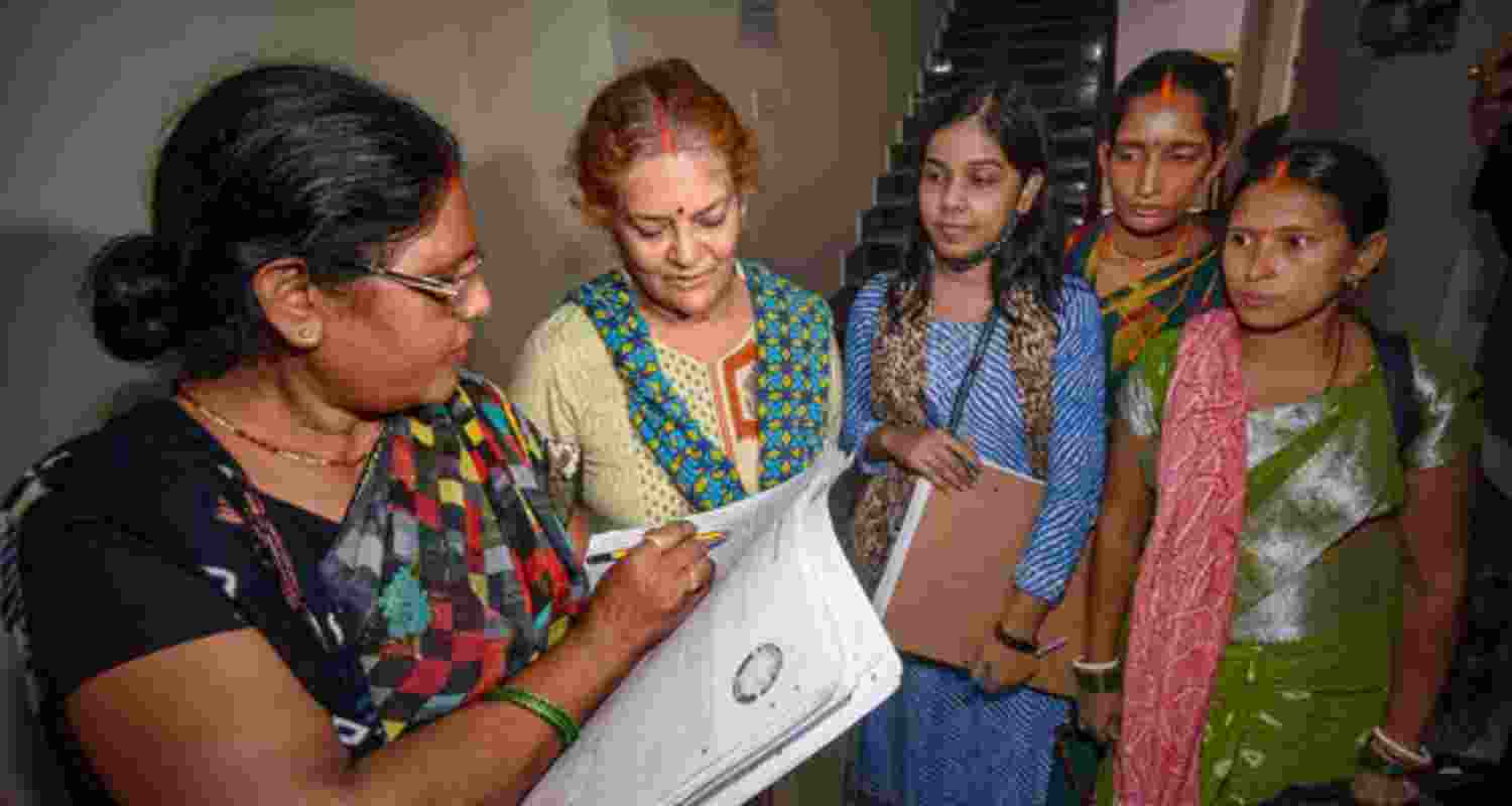 By replacing paper forms with handheld devices and geotagged mapping, the CMMS will allow over three million enumerators to capture and transmit household data instantly. 