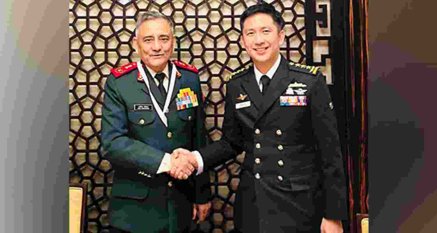 CDS Gen Anil Chauhan holds bilateral talks with Singapore counterpart Aaron Beng.