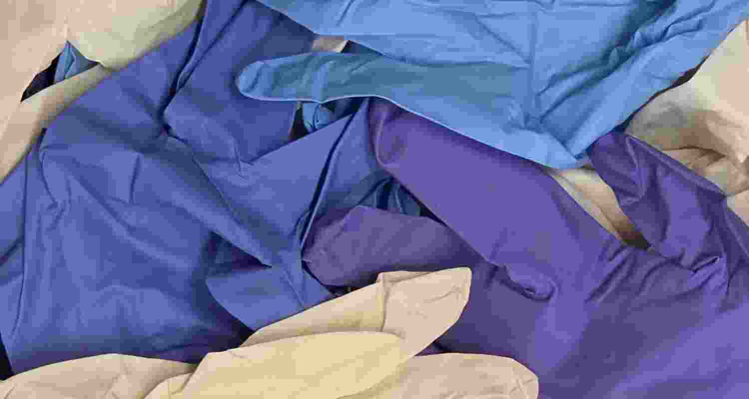 Miscounting microplastics: Lab gloves to be blamed