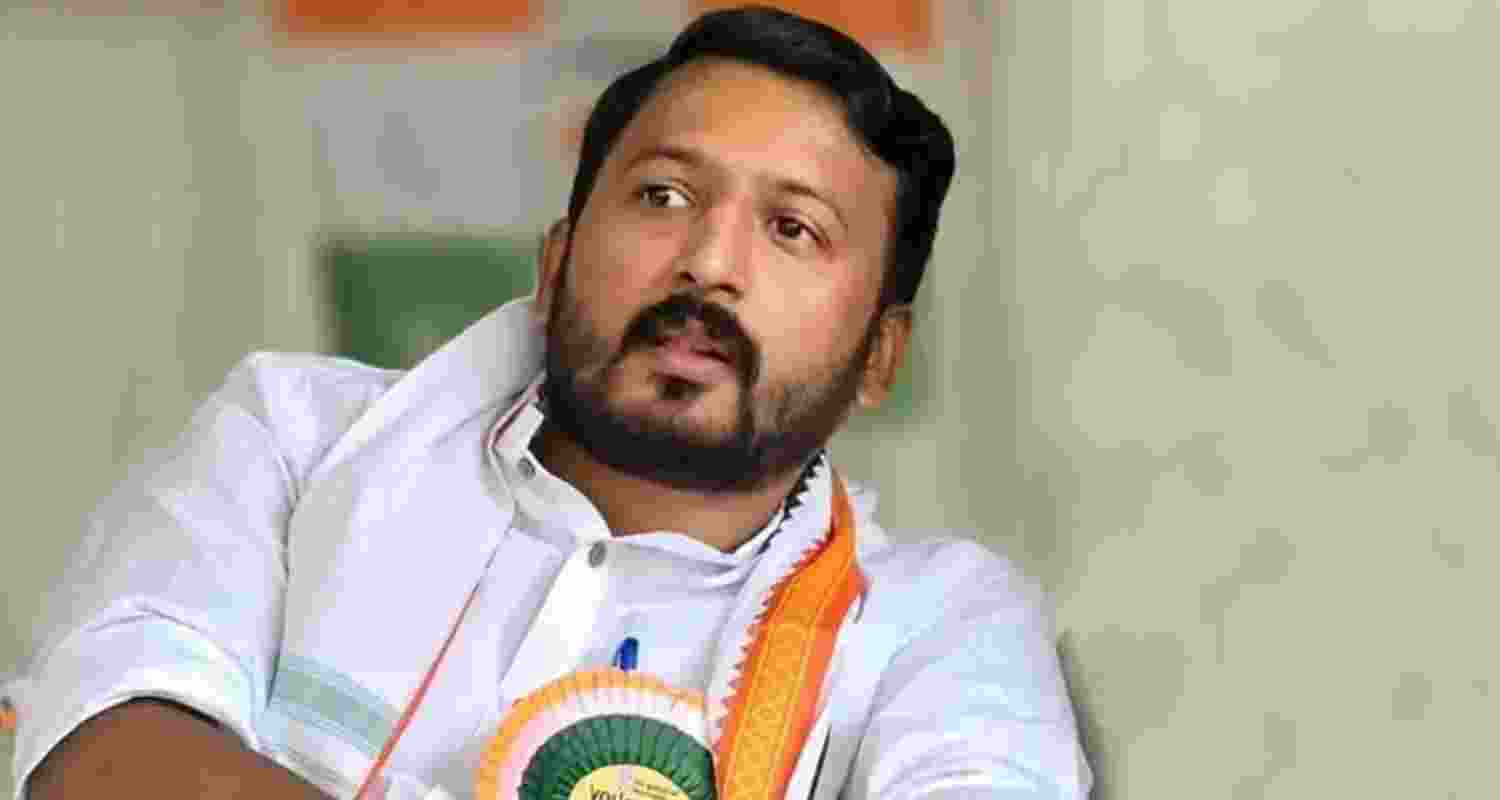 Crime Branch summons Palakkad MLA in fake ID case 