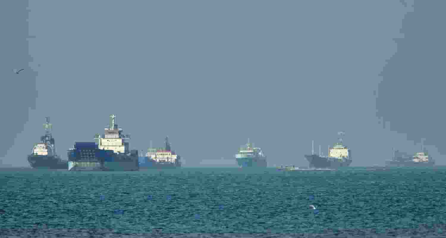 Global crude oil prices fell nearly 8 pc in a week as easing US-Iran tensions and resumed Strait of Hormuz trade boosted market sentiment.