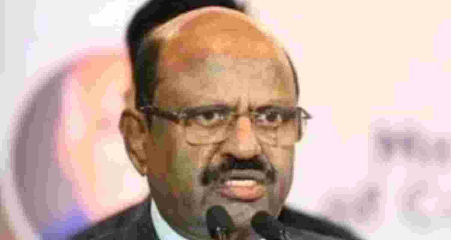 WB Guv Bose feels unsafe in presence of Kolkata Police