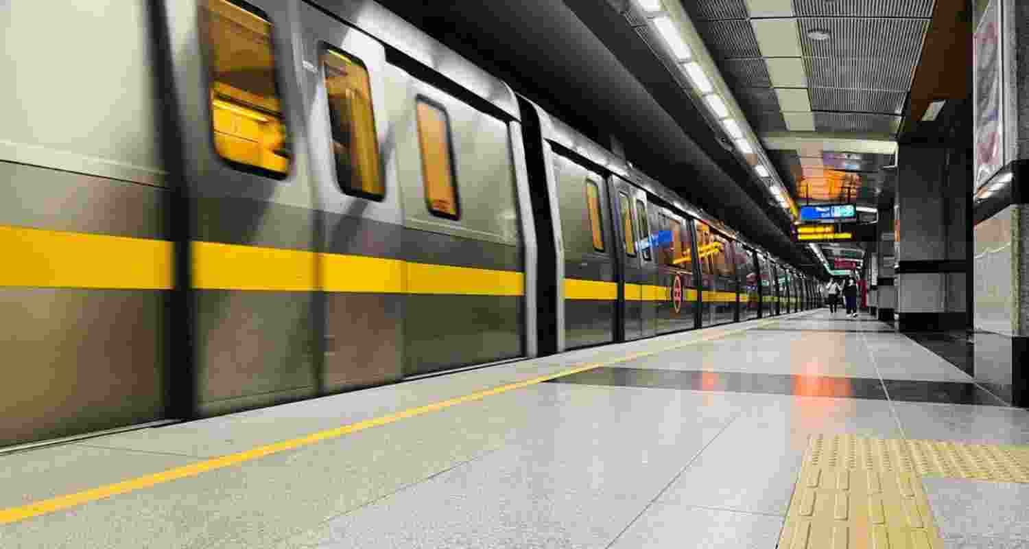 Engineer killed, foreman injured in Delhi Metro mishap