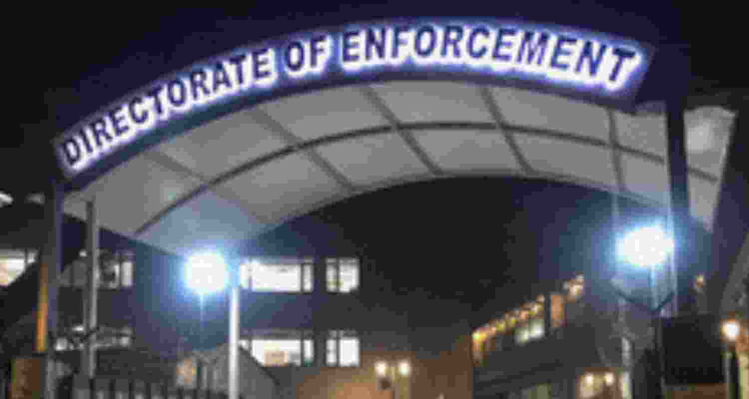 ED conducts raids in Salt Lake of West Bengal. 