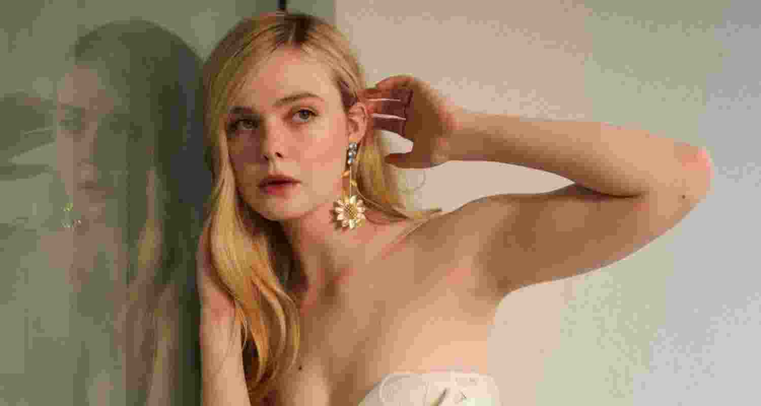 Elle Fanning is trying to stay 'more present'
