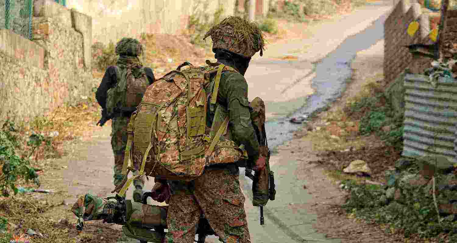 A fresh encounter erupted in J&K’s Kishtwar as security forces continue operations against Jaish-linked Pakistani terrorists despite heavy snowfall
