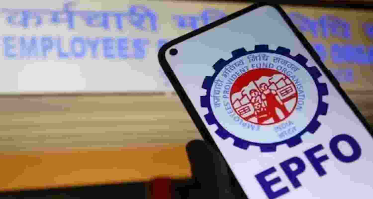 Govt to auto credit funds from 6 lakh inactive EPFO accounts