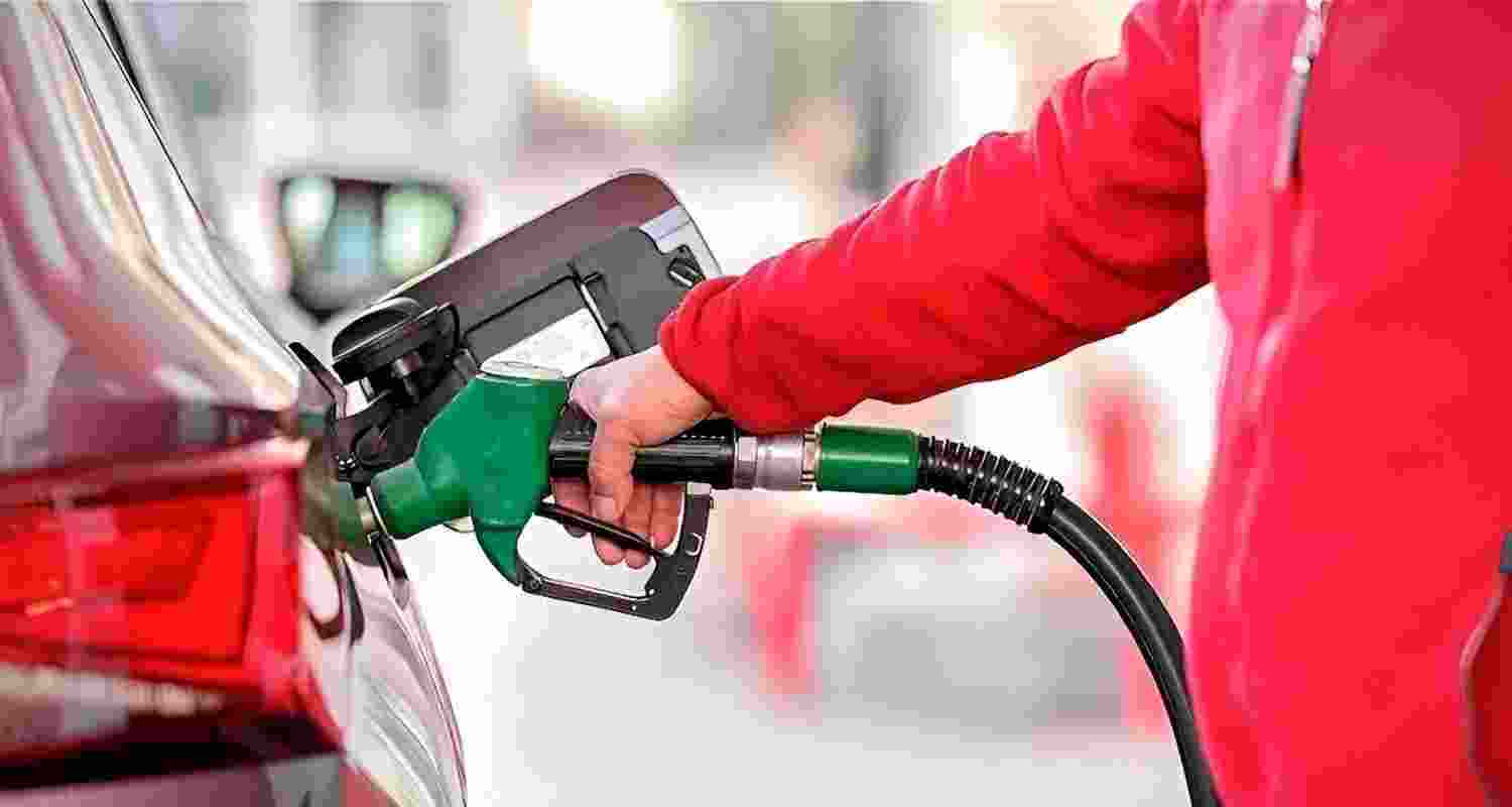 Even a cursory glance at the social media handles gives a peep into the popular public sentiment pertaining to the E20 blended fuel. 