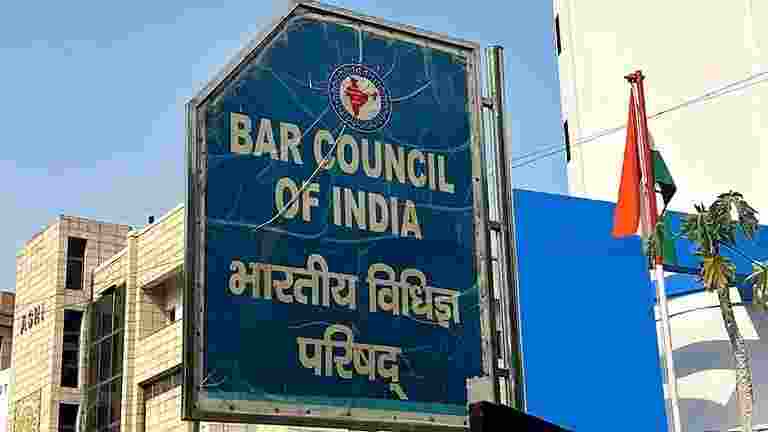 No 'optional' enrollment fee, SC warns BCI, State Bar councils