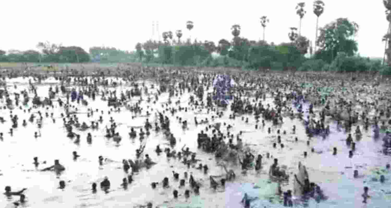 Centuries-old fishing fest held in Tamil Nadu's Kallandhiri