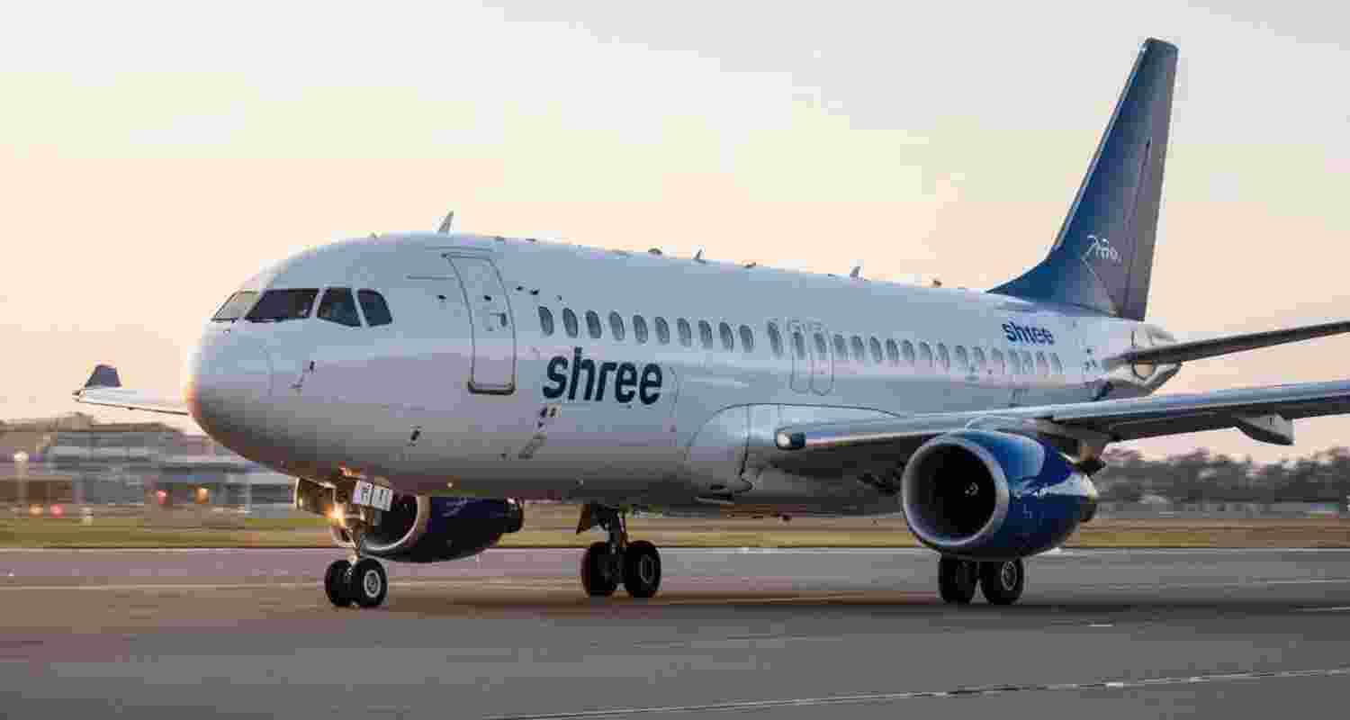 A Sri Airlines flight with 82 people on board made an emergency landing. 