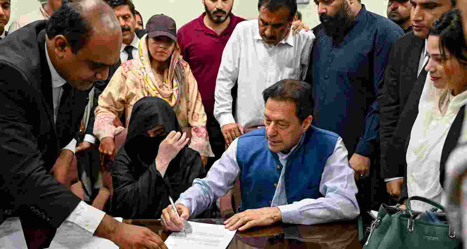 The court accused the two of having committed fraud and selling state gifts received from the Saudi government in 2021