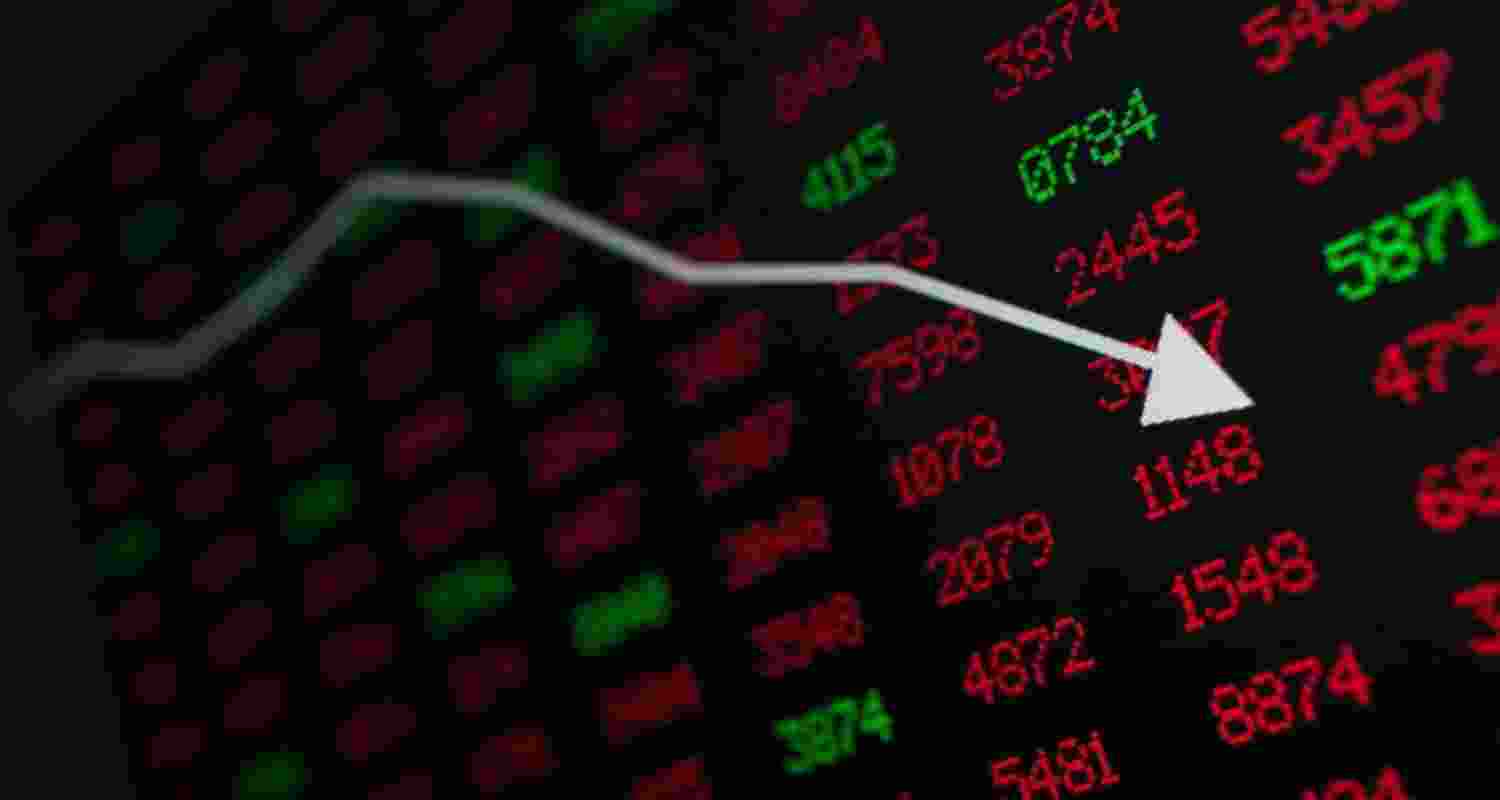 Foreign Institutional Investors (FIIs) offloaded equities worth ₹1,468.32 crore on Monday, while domestic institutional investors (DIIs) bought stocks worth ₹1,792.25 crore, according to exchange data