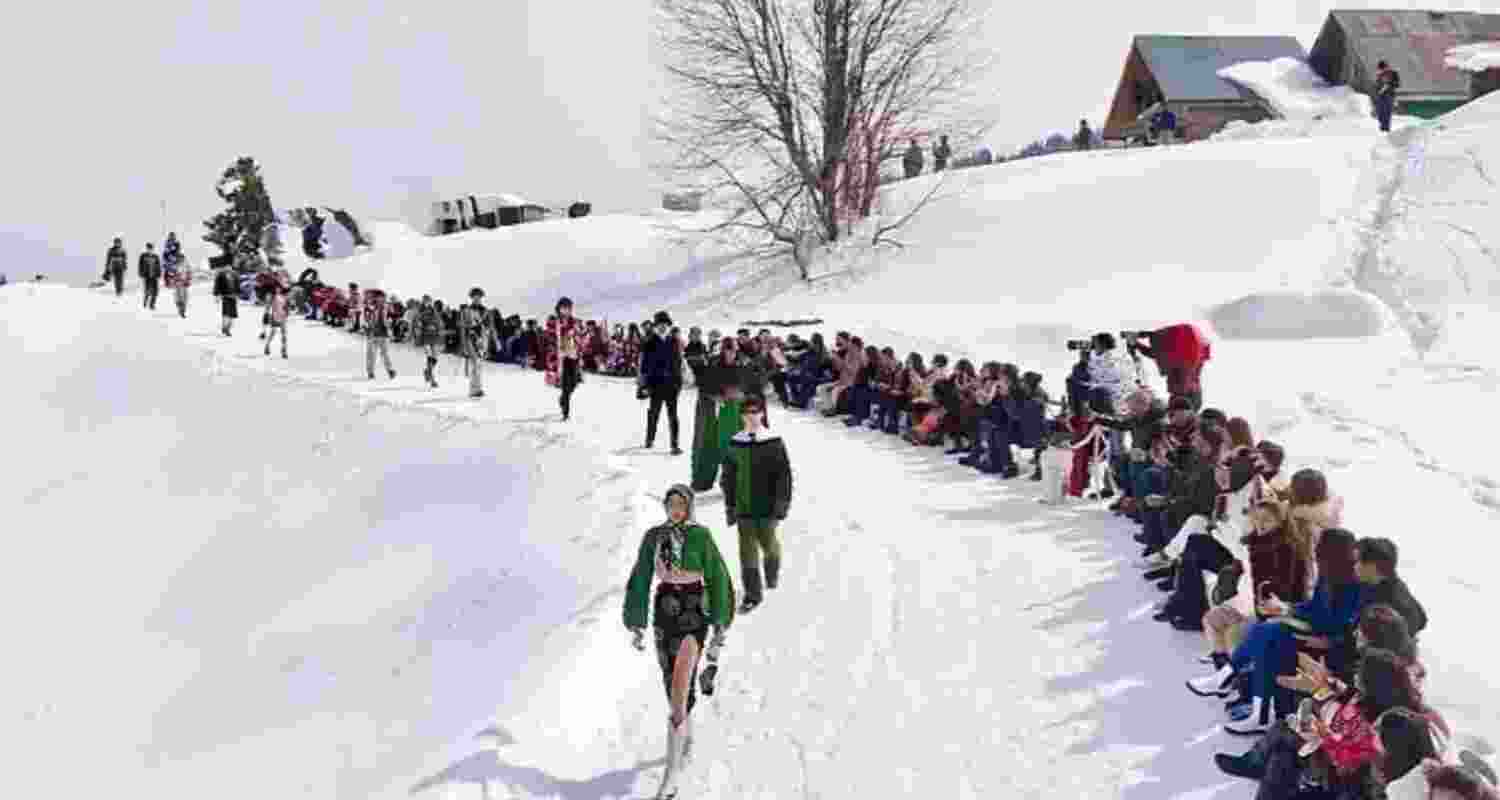 Gulmarg fashion show row continues despite apology