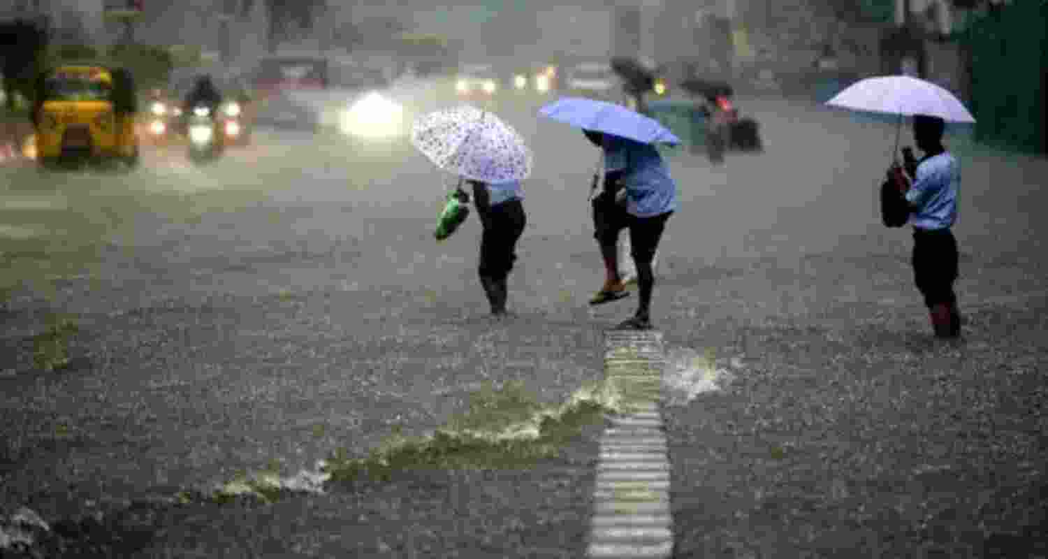 Red alert in Kerala, K'taka, TN as monsoon gains strength